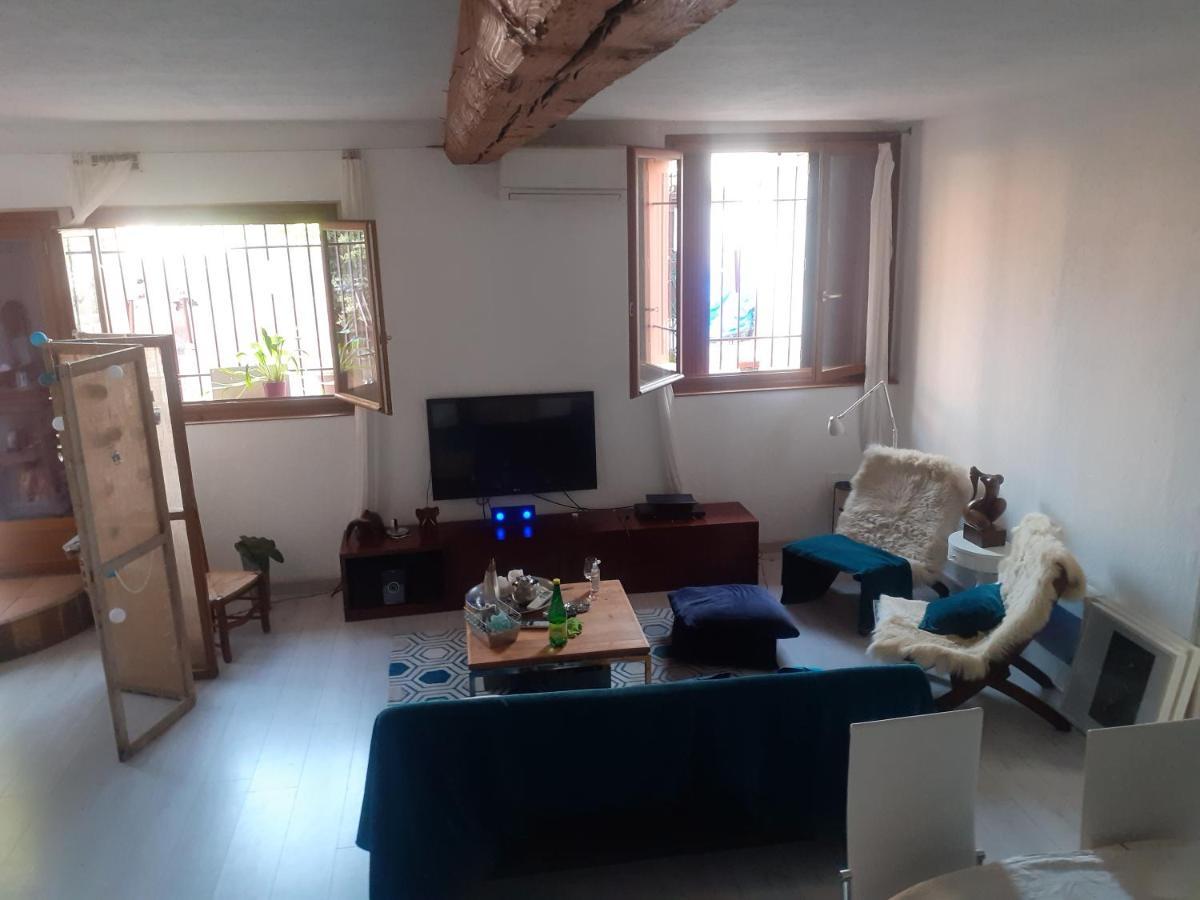 Chambre Dans Une Grande Maison Entre Canal Du Midi Et Centre Ville 베지에 외부 사진